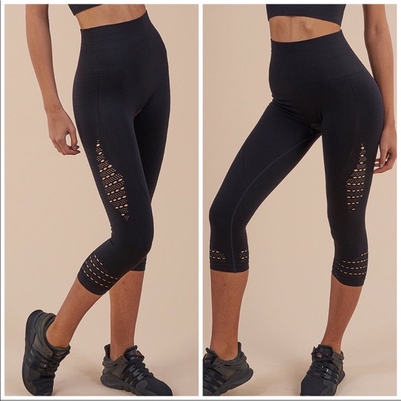 do gymshark adapt leggings run smallest size